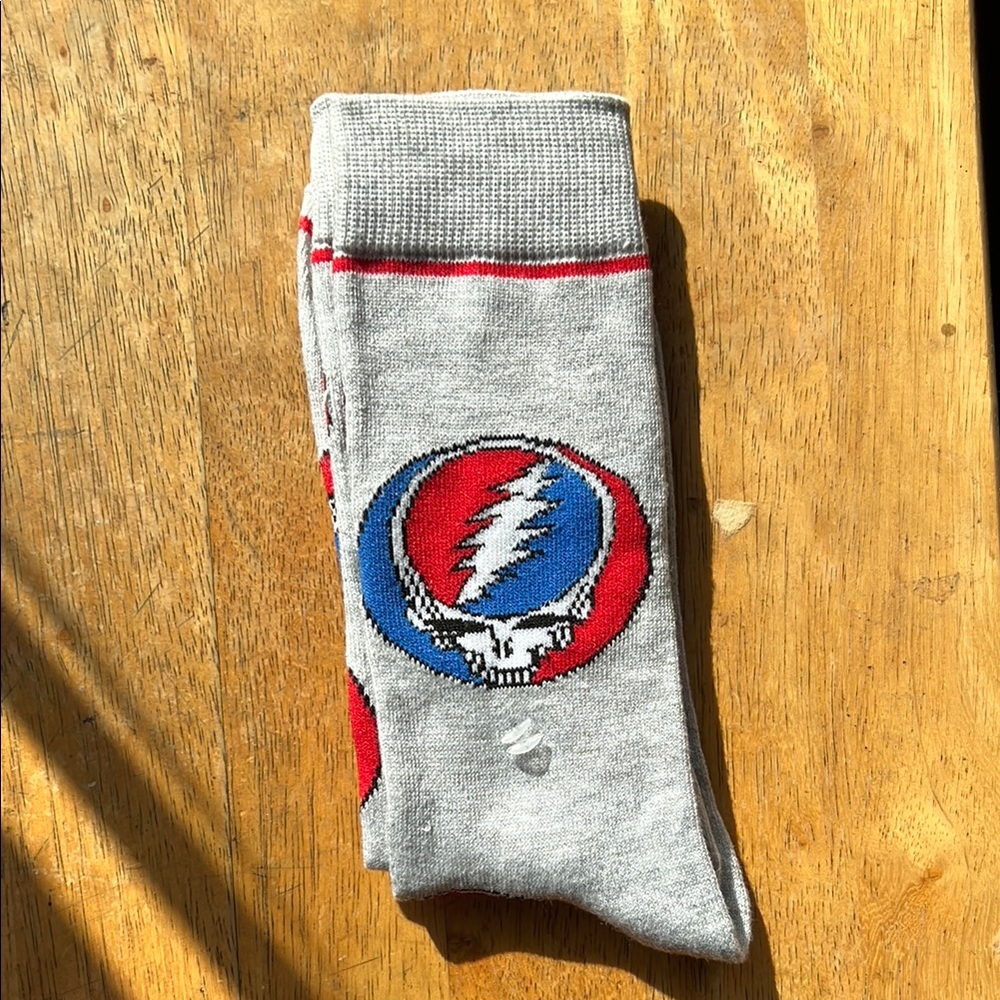 Grateful Dead Gray and Red Casual Socks with Steal Your Face - Picture 3 of 4